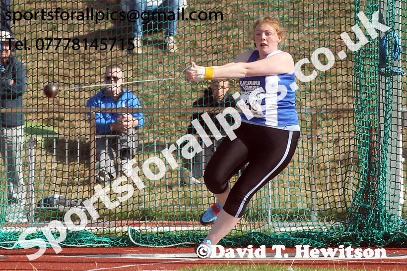 Womens under-17s hammer, 2018 Northern Under-17s/U-15s/U-13s Champs., Wavertree Athletics Centre, Liverpool. Photo: David T. Hewitson/Sports for All Pics